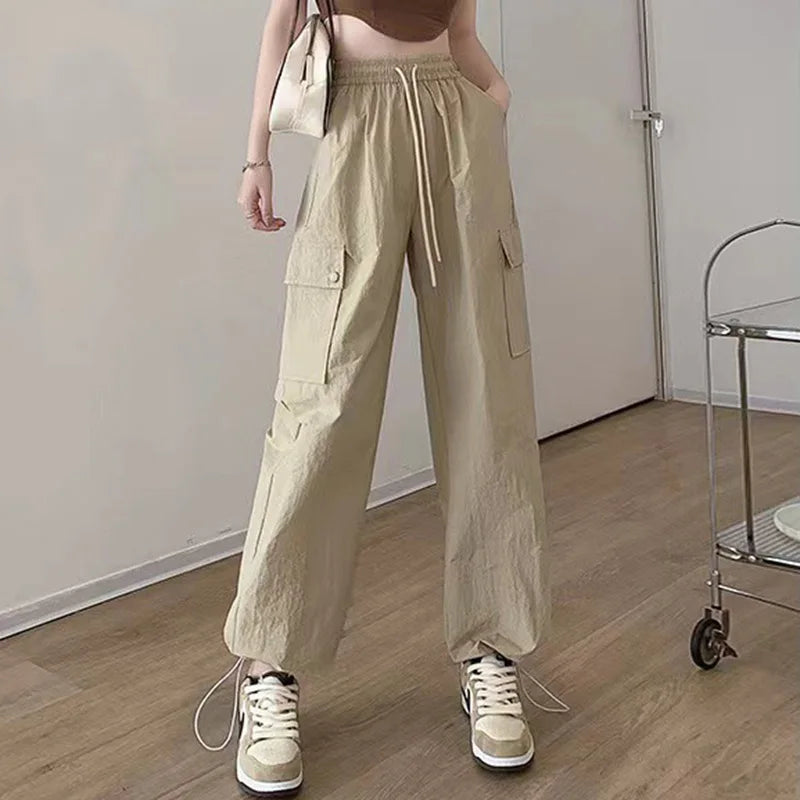 Women's High-Waisted Cargo Pants - Casual Wide Leg Trousers with Pockets